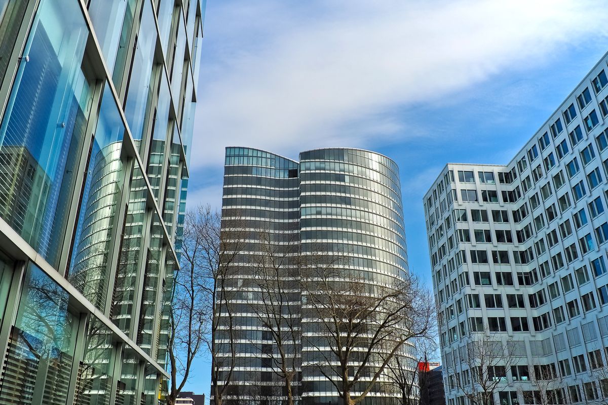 Immobilier d'entreprise en France, bureaux et locaux commerciaux