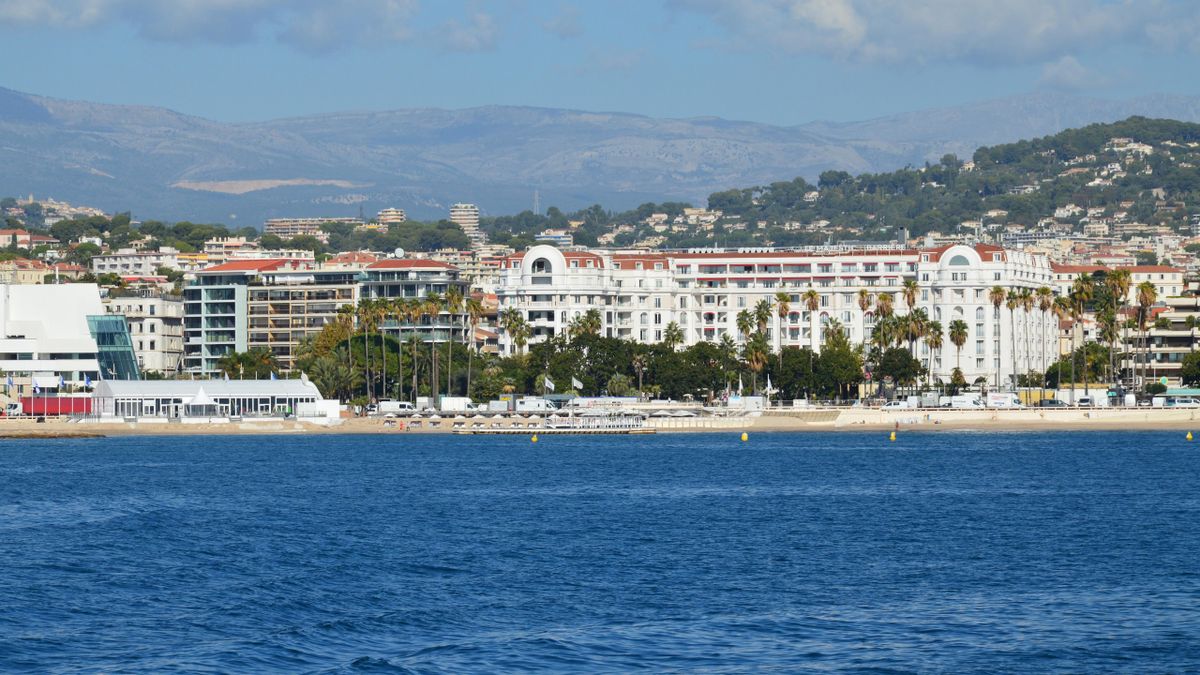 Vue sur la baie de Cannes depuis les hauteurs, Côte d'Azur